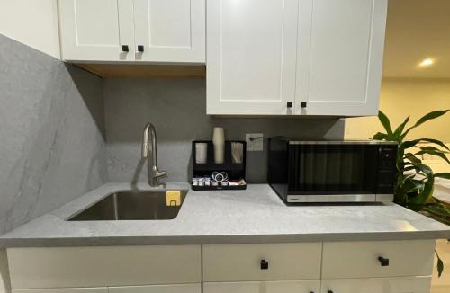 San Bruno House | Quiet Private Room Near SFO with Free Parking