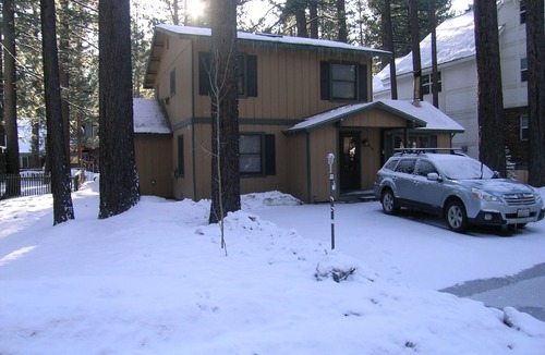 Bijou Pines House | Rae's Family Retreat: Cozy Tahoe Cabin, Walk to Lake, Private Master Suite