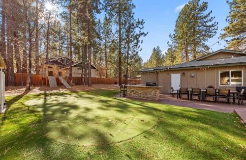 Summit Estates House | Rare Indoor Pool, Game Room & Courts, 5 Blocks to Snow Summit
