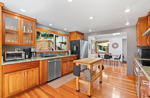 Ben Lomond Cabin | Redwood Oasis - Luxe Santa Cruz Cabin w/Hot Tub