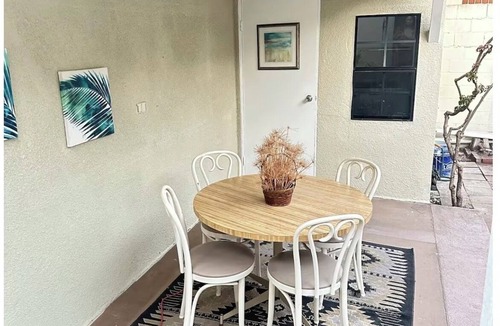 Hawthorne House | Relaxing 1 private bedroom in peaceful Hawthorne with AC near LAX/SOFI/BEACHES