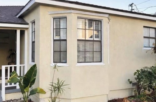 Hawthorne House | Relaxing 1 private bedroom in peaceful Hawthorne with AC near LAX/SOFI/BEACHES