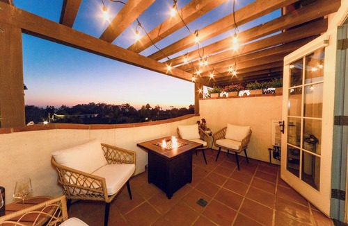 The Mesa Condo | Relaxing 2BR Condo Near Dining Sunsets Parks Close Beach Access!