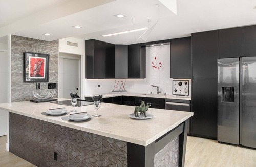 Hillcrest Condo | Remodeled unit in historic building at Hillcrest/Bankers Hill border.