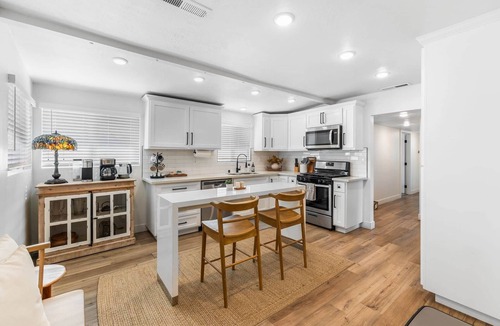 West Sacramento House | Remodeled West Sacramento home in quiet location!
