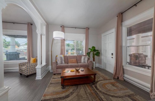 West Central Apartment | Renovated 1 Bed 1 Bath KING BED Near Downtown