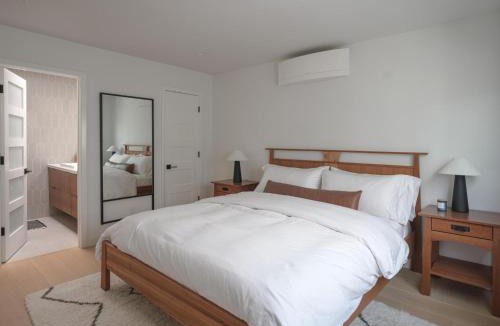 El Porto Apartment | Renovated 2BR Steps from the Pacific with AC Parking