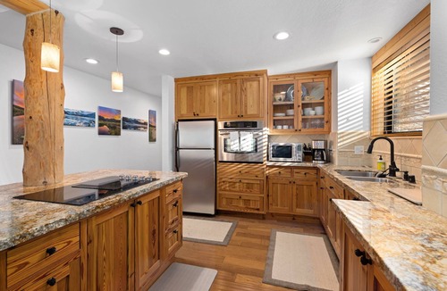 Olympic Valley House | Ridge Court # 14 at Palisades - Ski Shuttle, Dog OK