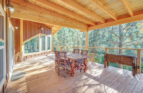 Jacksonville Cottage | Riverfront Relaxation: Secluded Jacksonville Home
