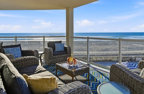Mission Beach Condo | Rockaway Oceanfront 2 | Lg Terrace- 4BR