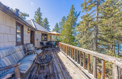 Brockway Cabin | Rockpile Treehouse | Adventurous Living with Lake Views