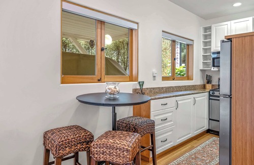 Northeast Carmel House | Romantic Carmel Couple's Garden Retreat Walk to Restaurants and Shops