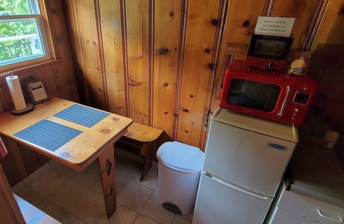 Downieville Cabin | Room 7 - King Kitchenette