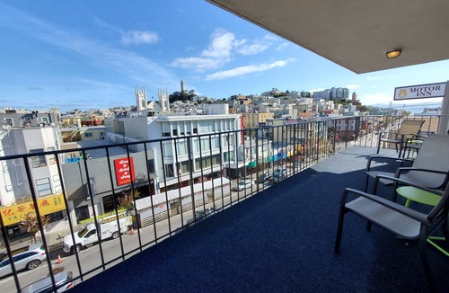 Russian Hill Hotel | Royal Pacific Motor Inn
