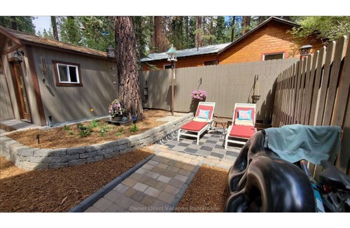 Kings Beach House | Rustic/Modern Open Concept Spacious 3br-Walk to Beach, level 2 tesla charger
