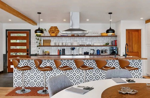 Kingston House | Saltwood | Waterfront, Hot tub, Beach, Wildlife