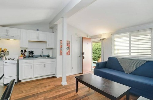 Ocean Beach Apartment | San Diego Surf Shack #2 -1/2 Block to the Pacific!