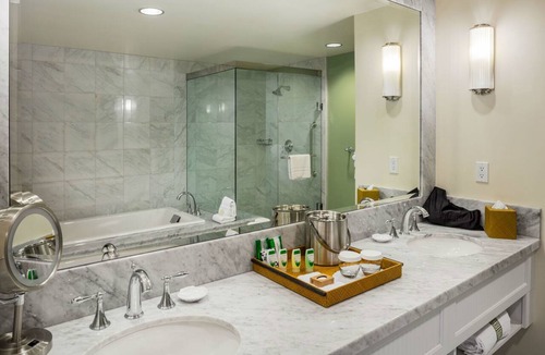 East Beach Hotel | Santa Barbara Inn