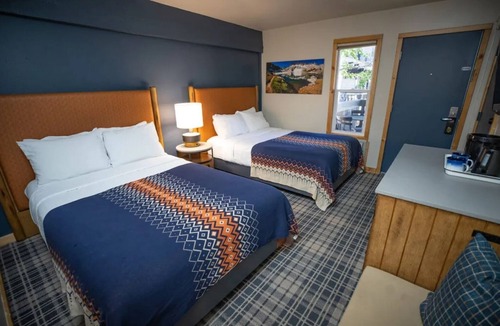 Mammoth Lakes Hotel | Scenic Alpine Room Near Yosemite Tioga Pass, Ski Rentals & Trailheads! 2 Units