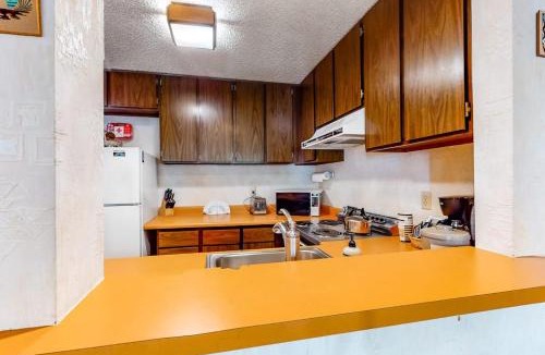 Tahoe Woods House | Second-Level Condo with Free WiFi Wood Fireplace Shared Outdoor Pool & Views