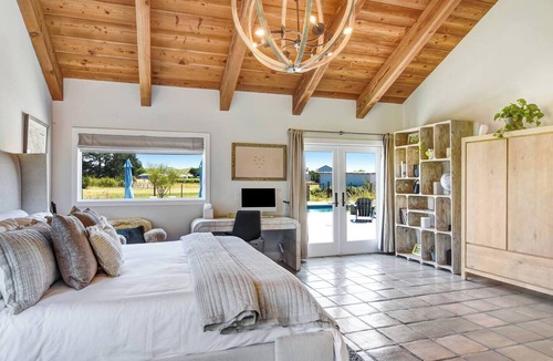 Sonoma House | Serene Carneros Retreat | Pool, Hot Tub & Vineyard Views