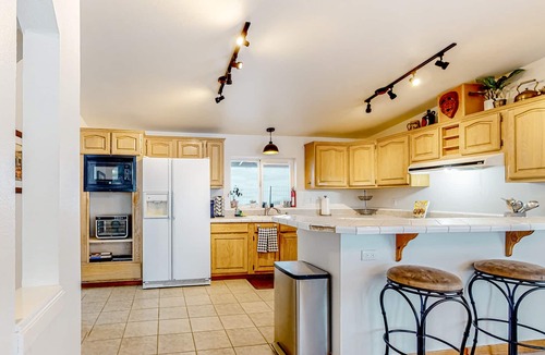 Sky Meadows Ranch House | Serene dog-friendly mountain house with fireplace, amazing view, & washer/dryer