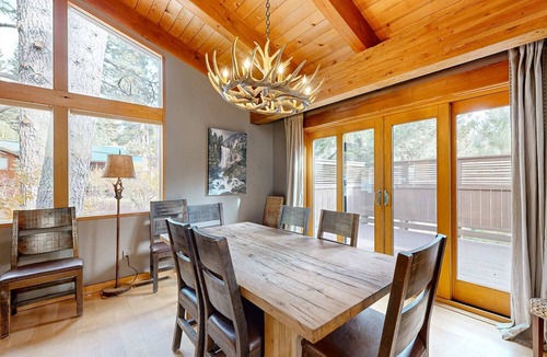 Ponderosa Palisades House | Serene home with fireplace, wood stove, kitchen, W&D, hot tub, & gas grill