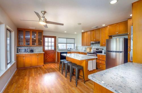 Kaweah House | Serene Riverfront Home - Hot Tub + Private Walkway to the River