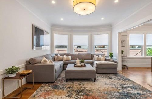 Richmond District House | Seventeenth Avenue City Retreat