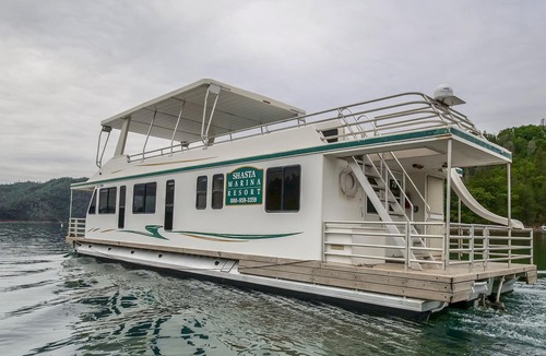 Lakehead Boat Rental | Shasta Marina at Packers Bay's Mirage II Houseboat.