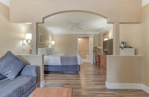 Burney Hotel | Shasta Pines Motel & Suites