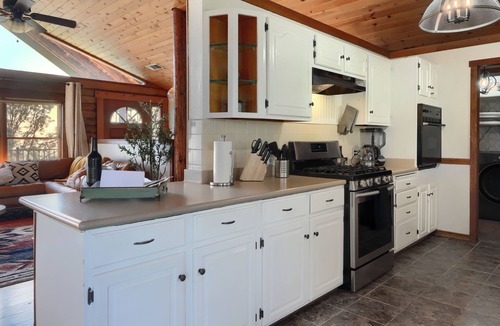 Yosemite Lakes Cabin | Sierra Mountain View Retreat in Coarsegold
