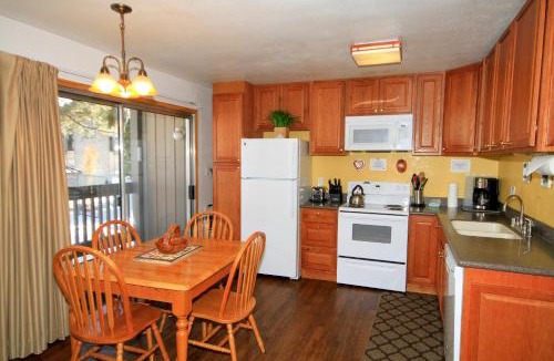 Mammoth Lakes Apartment | Sierra Park Villas 29