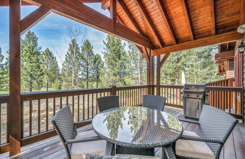 Ponderosa Palisades House | Sierra Sanctuary | Mountain Views with Club and Golf Access!