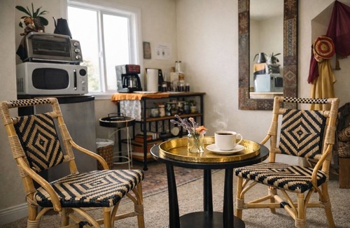 Oakland Apartment | Silk meets Sakura: Smart Attic Hideaway