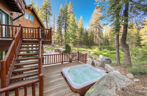 Olympic Valley House | Silverado Lodge at Palisades - 4BR w/Private Hot Tub, Ski Shuttle & Pet-Friendly!