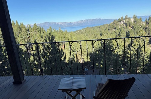 Upper Kingsbury Condo | Ski Bums hideout- The Eagle’s Nest with Fabulous Views of Lake Tahoe.Walk to Ski