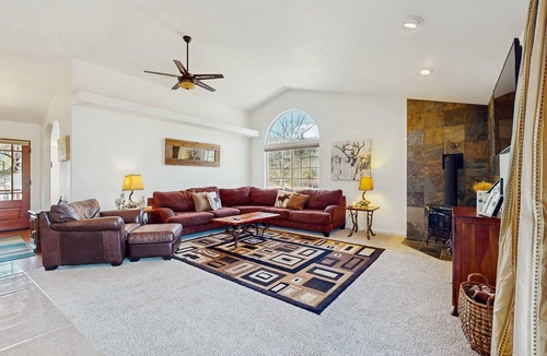 Mountain View Estates House | Ski & Relax: South Lake Tahoe Home with Mountain Views