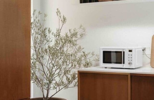 Auburn House | Skog Dom | Retreat in the Trees | Hot Tub | Auburn