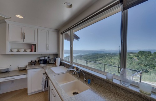 Bradley House | Skyview Ranch at Lake Nacimiento, Across from the Marina!