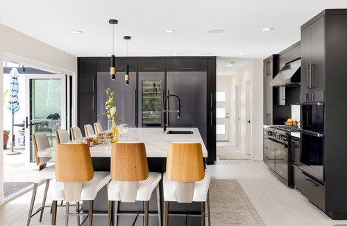 Seal Beach House | Sleek Designer Home + Courtyard + Walk to Beach + Dining | Seal Beach Escape