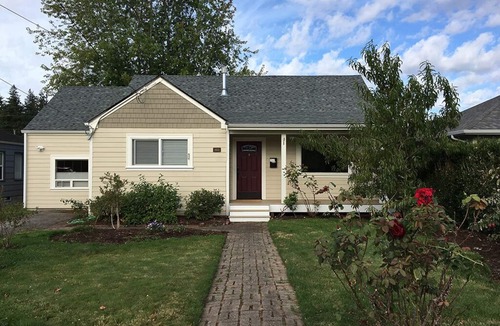 Mount Vernon House | Small Town Charm, Big City Amenities and Skagit Valley Farm-to-Table Appeal