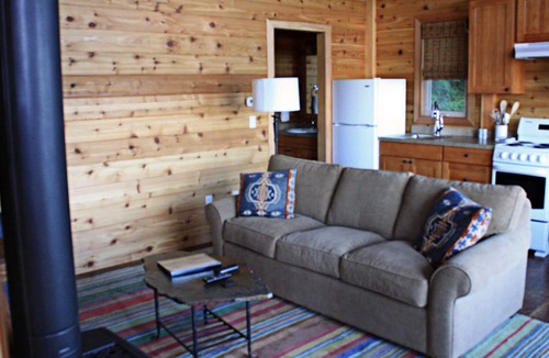 Friday Harbor Cabin | Snug Harbor Resort and Marina - One Bedroom Water View Cabin