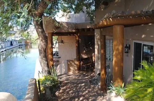 Parker Strip House | Sol Rio Point – Waterfront Corner Lot Oasis