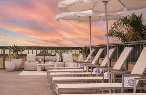 Laguna Beach Apartment | Sonder La Ensenada | Double Queen Room w/Balcony