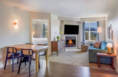 Oyster Point Hotel | Sonesta ES Suites San Francisco Airport Oyster Point Waterfront