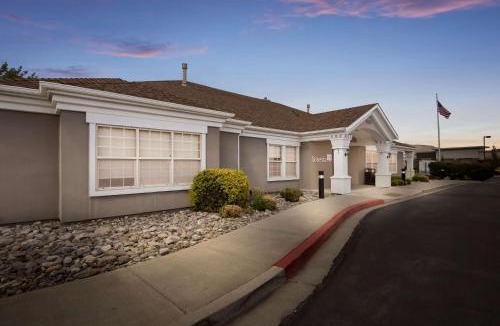 Reno/Tahoe Airport Hotel | Sonesta ES Suites Reno