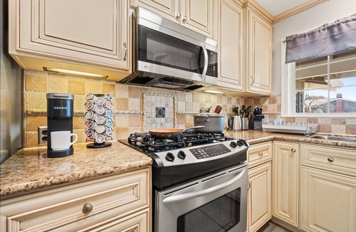 Cambrian House | South SJ 4BR: Spacious & Comfy