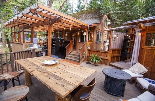 Rough and Ready Cottage | Spa getaway forest cottage