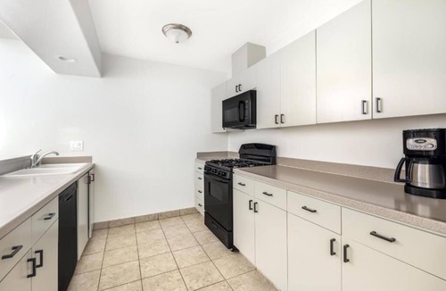Canyon Corridor Hotel | Spacious 2 Units Close to Downtown Palm Springs Attractions